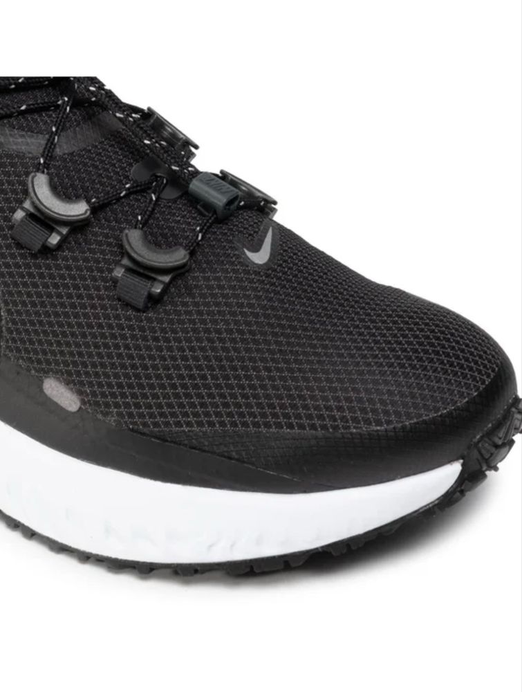 Кросівки Nike Legend React 3 Shield CU3864 001. Оригінал/27,5см/