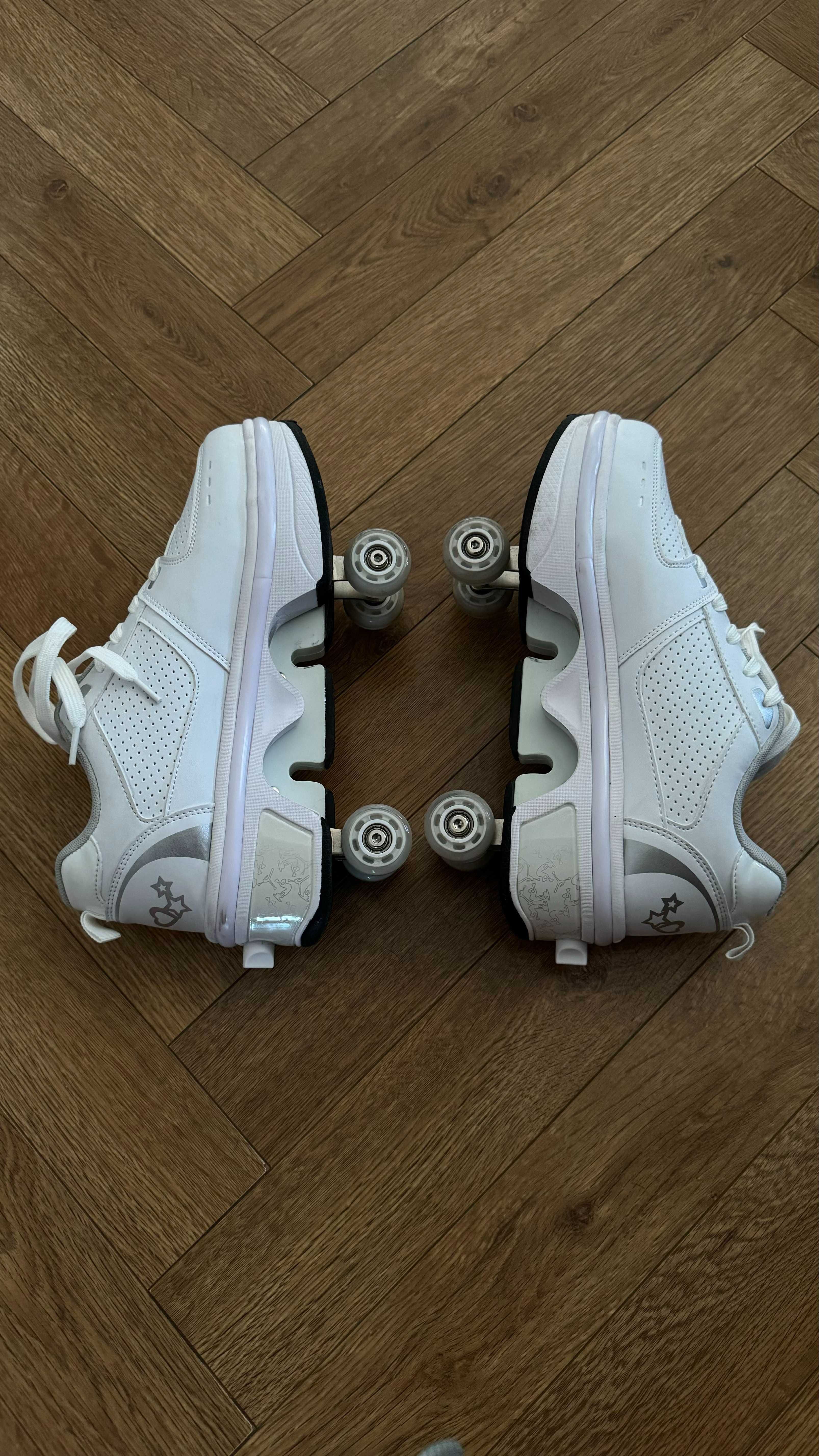Продам кросівки-роліки Roller skate shoes - Classic II White LED