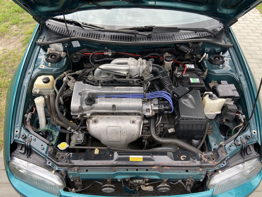 Mazda 323F BA 1995