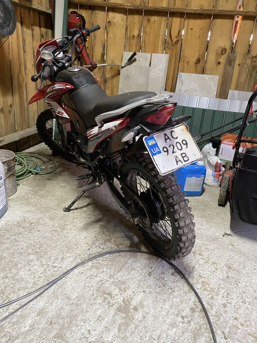 Продам мотоцикл форте 200