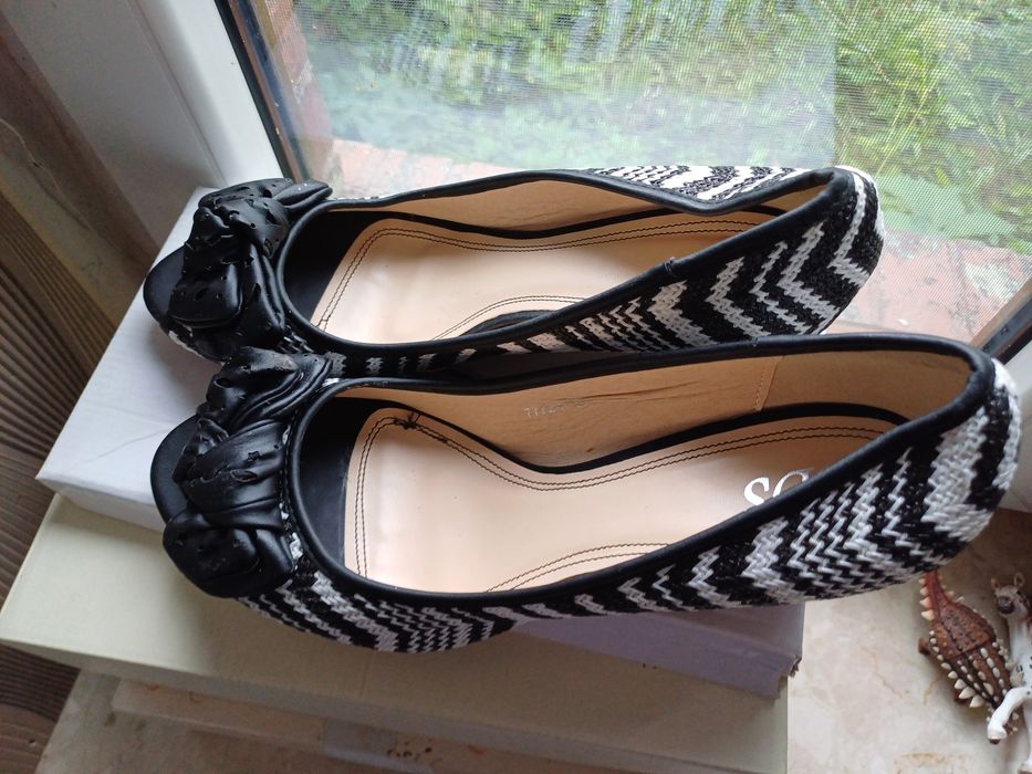 Buty na koturnie roz 41