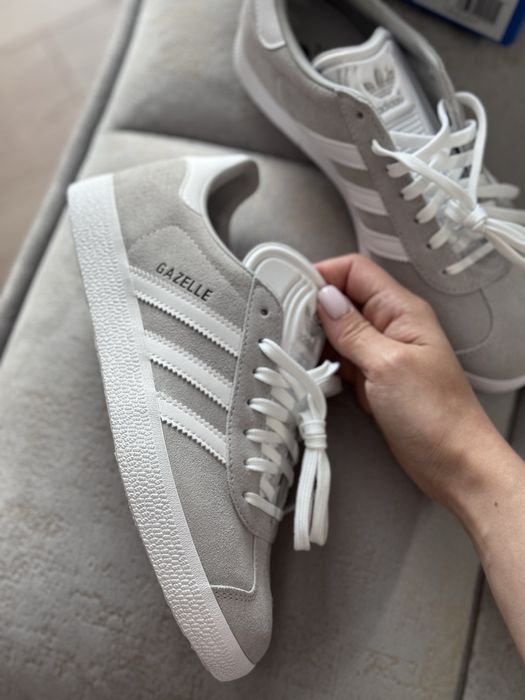 Оригінальні кросівки ADIDAS GAZELLE GREY IF0917 / нові / 38 розмір