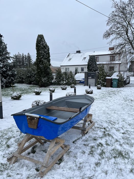 Lodka wedkarska rekreacyjna łódka łódź lodzie lodki wedkarskie