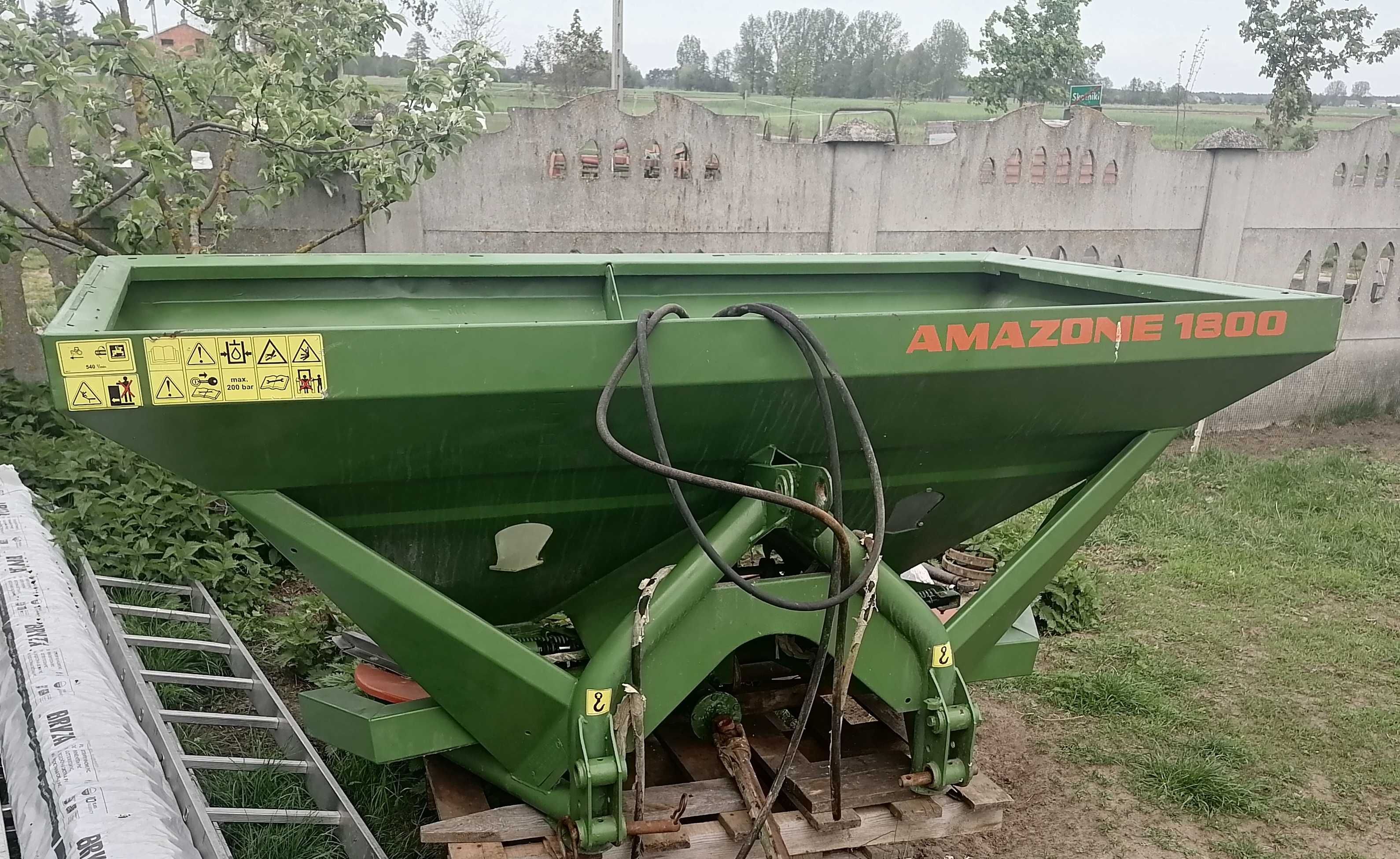 Rozsiewacz nawozu Amazone ZA-F 804 R