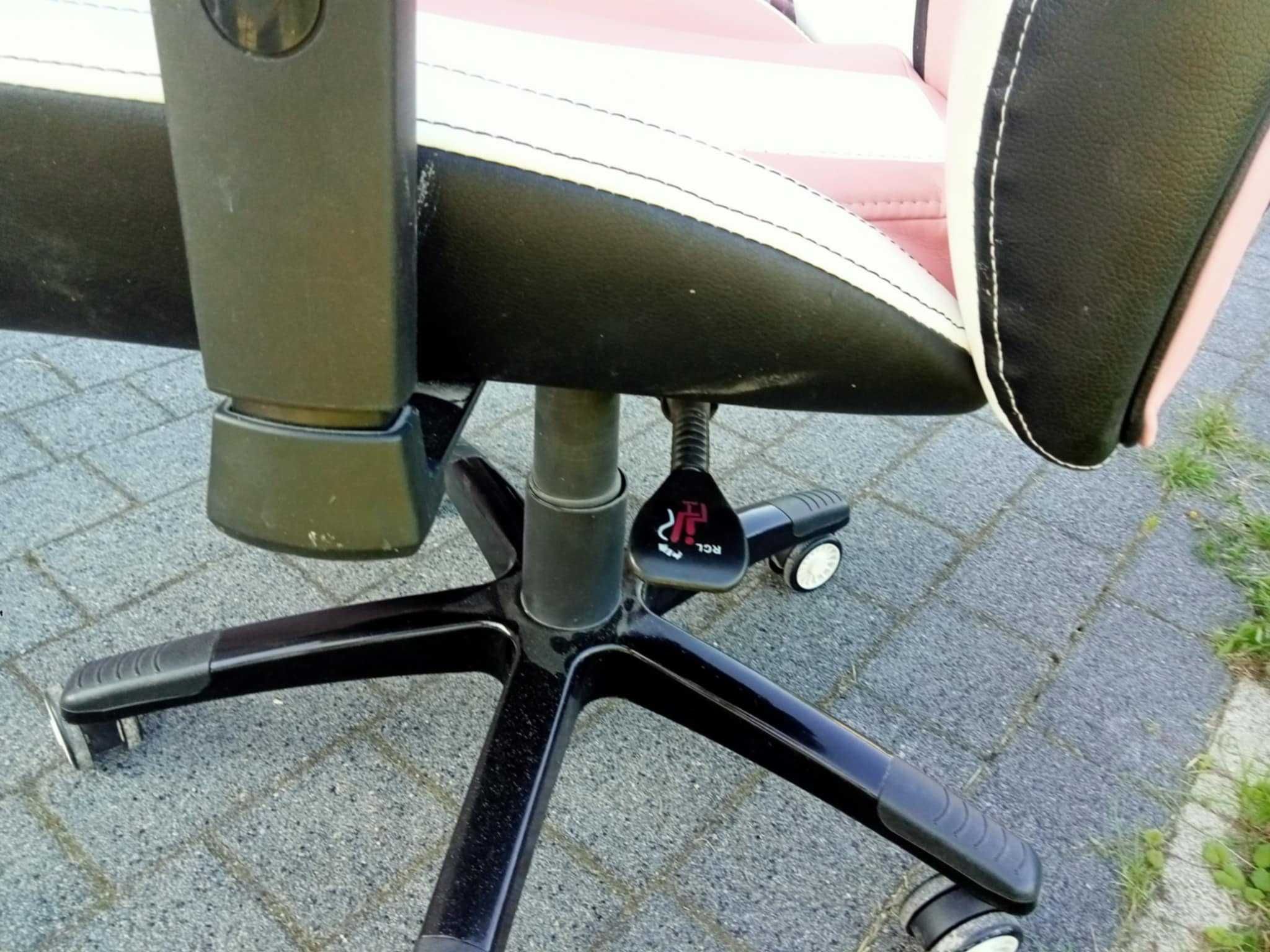 Sprzedam krzesło gamingowe huzaro