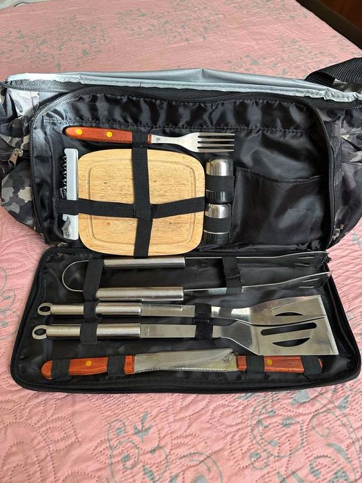 Сумка-холодильник з набором для пікніка "Скаут"