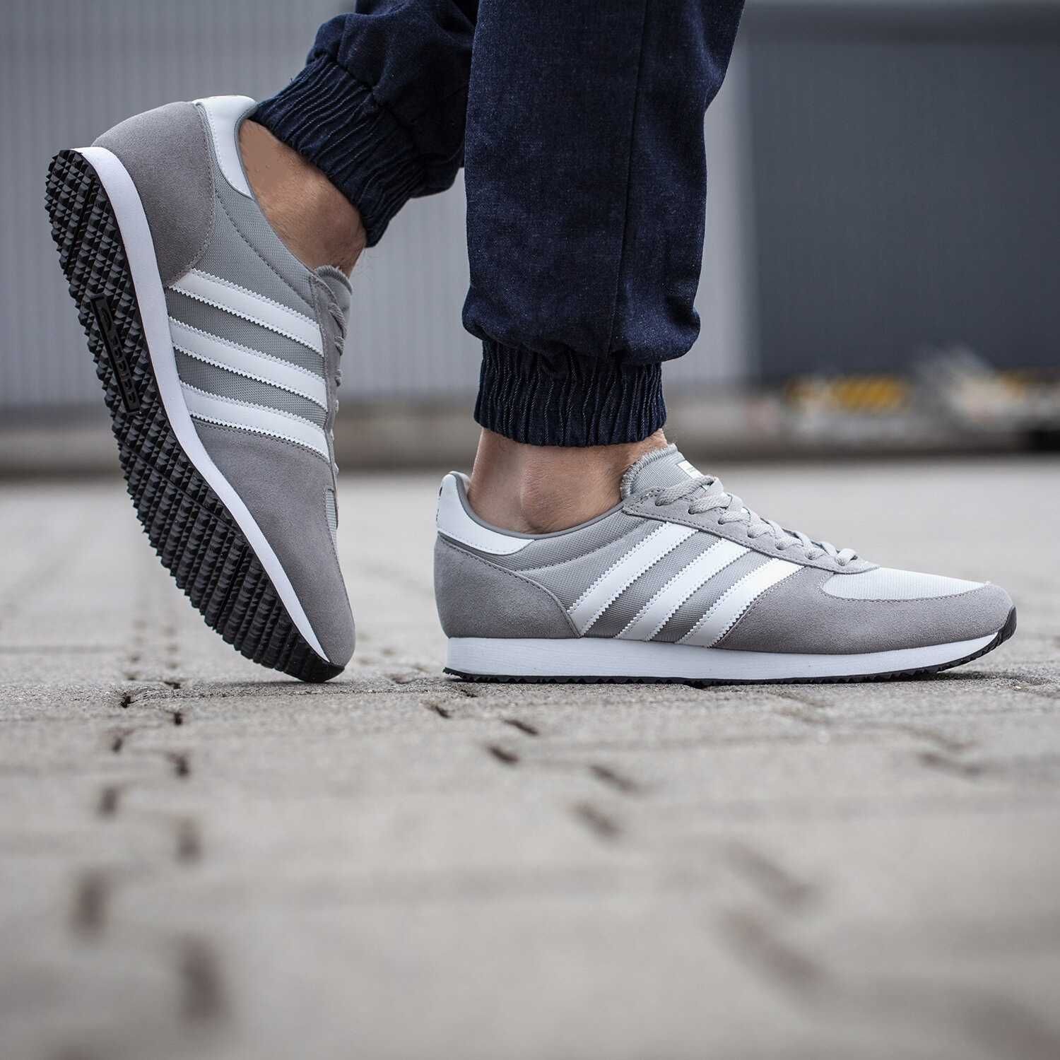 кроссовки Adidas ZX Racer 42.5-43 размер
