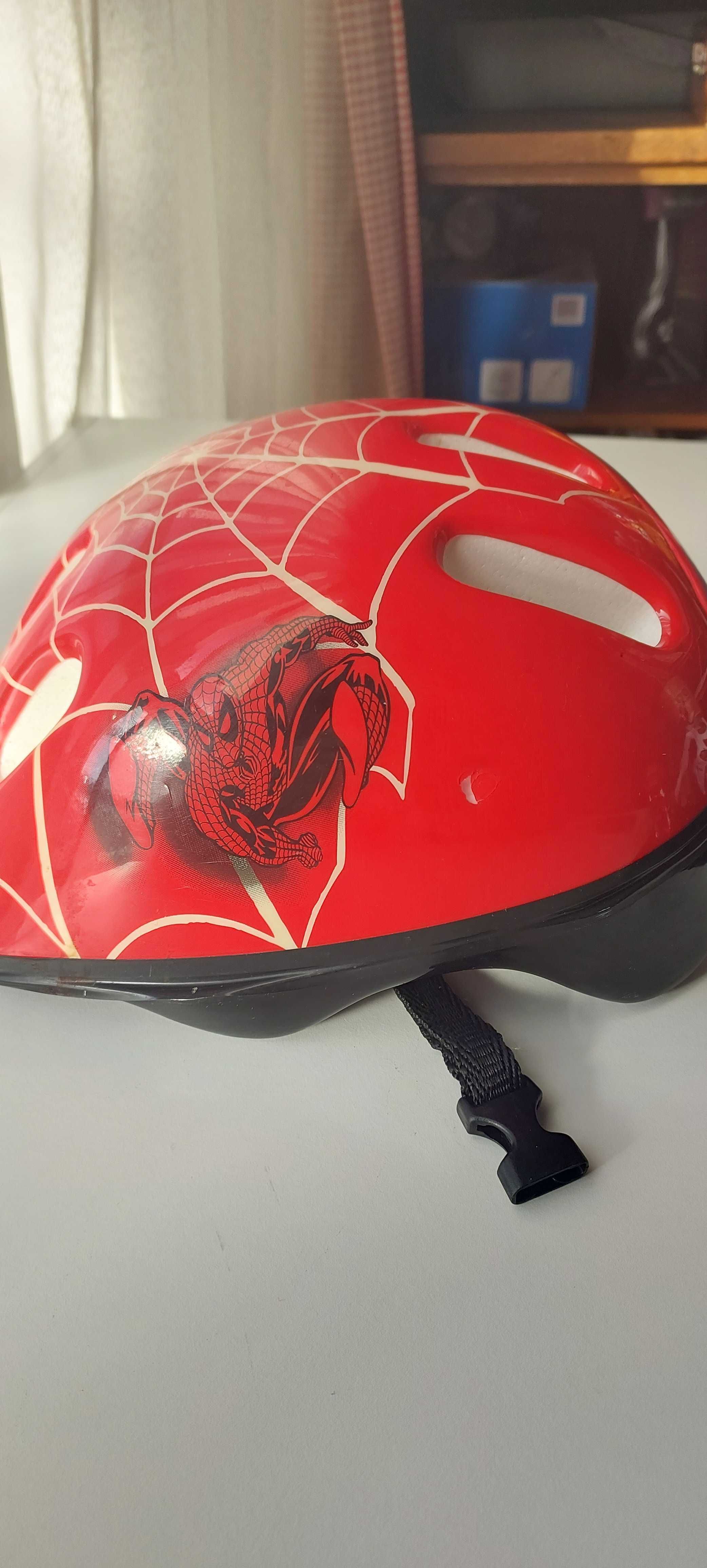 Capacete do Homem Aranha