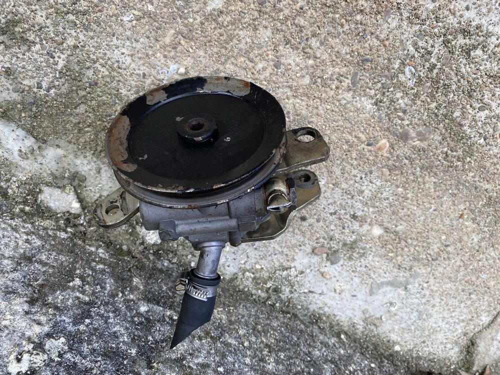 Bomba Direçao Nissan cabstar DB 30