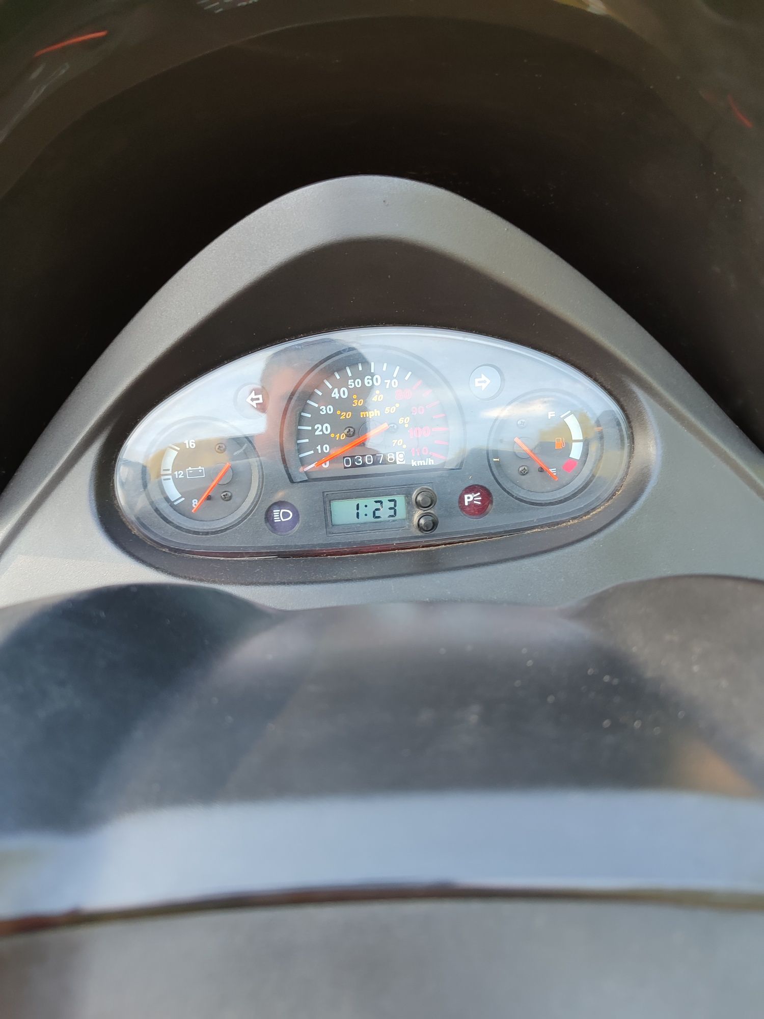 Скутер Spark SP150S-28