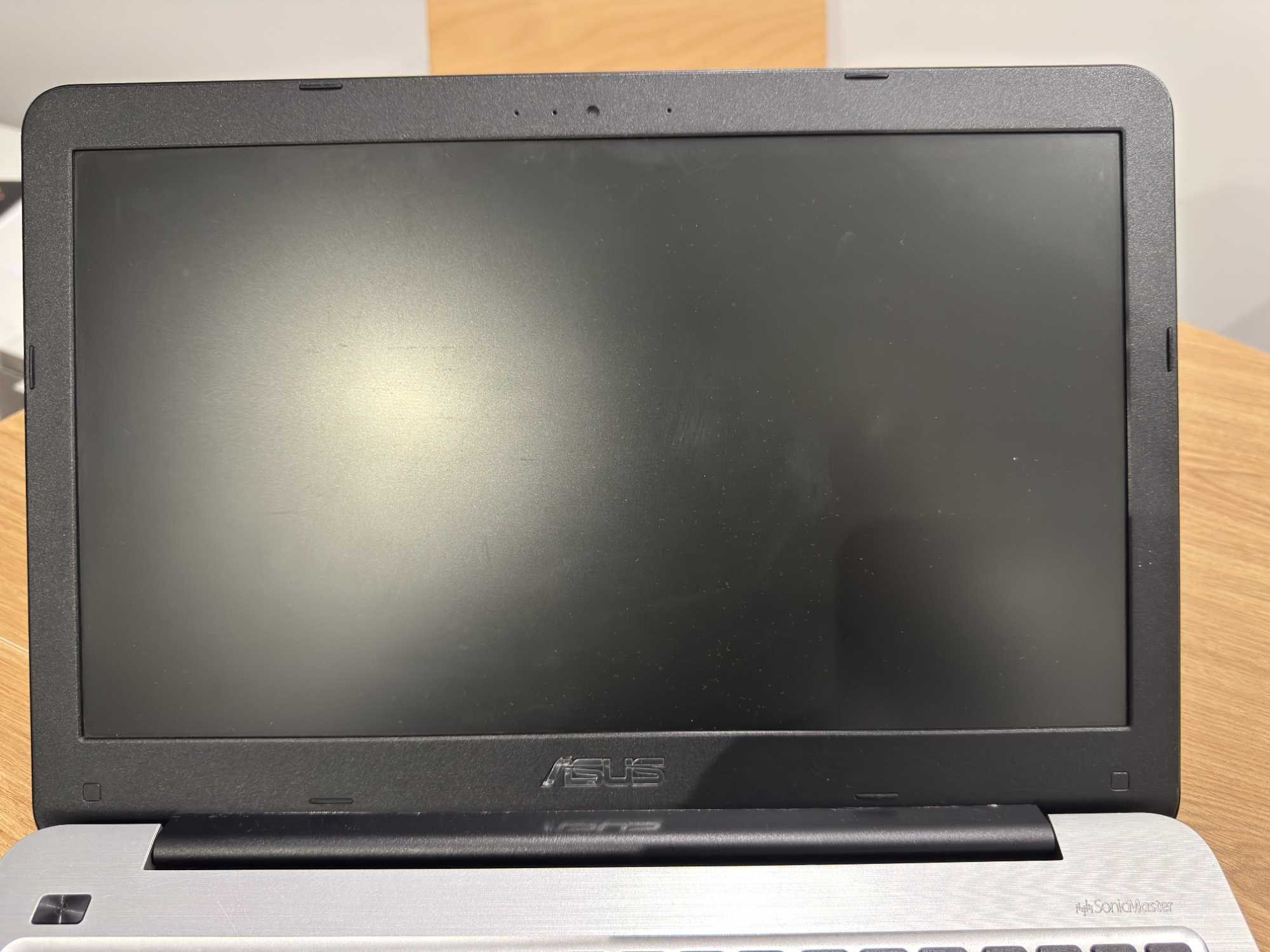Portatil Asus K556U