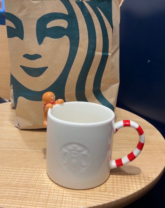 Świąteczny kubek Starbucks