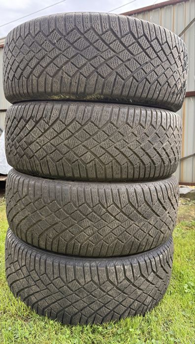 Продам комплект 235 55 18 Continental Vigink Contact 7