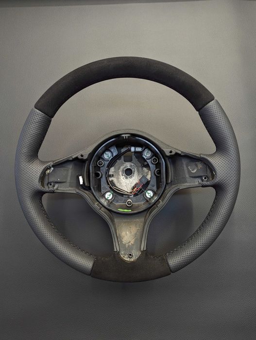 Kierownica Alfa Romeo 159 świeżo obszyta
