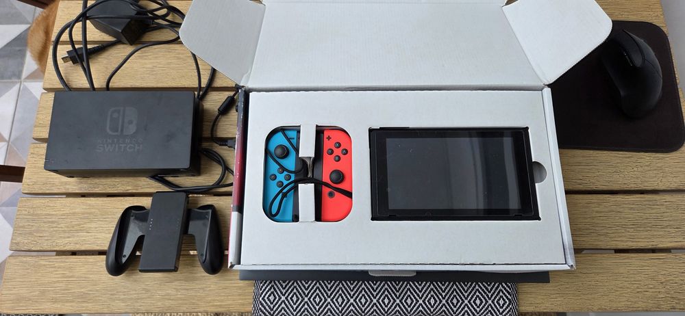 vendo Nintendo Switch V1