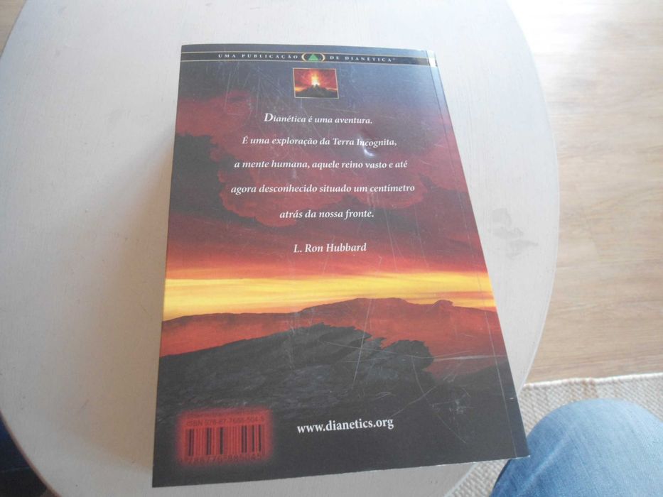 Dianética - O poder da mente sobre o corpo por L. Ron Hubbard