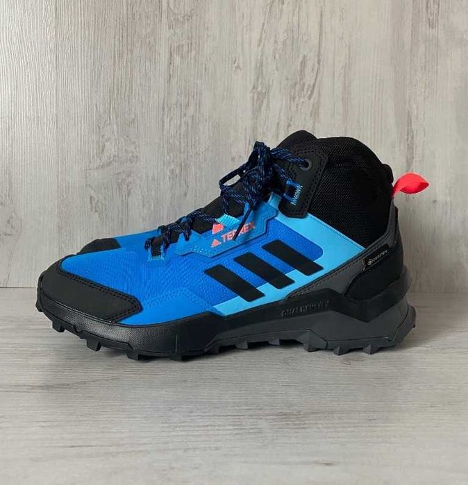 Buty trekkingowe Adidas Terrex AX4 Mid GTX Gore-Tex GZ3003 r. 42