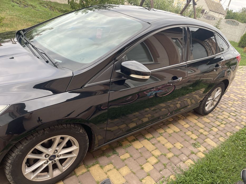 Автомобіль форд фокус