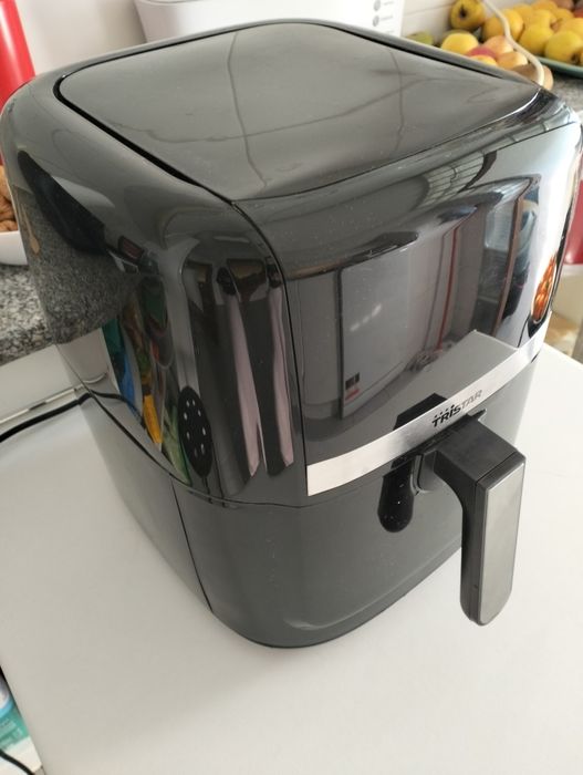 Air fryer (fritadeira de ar quente) TriSta 8 litrosr Nova