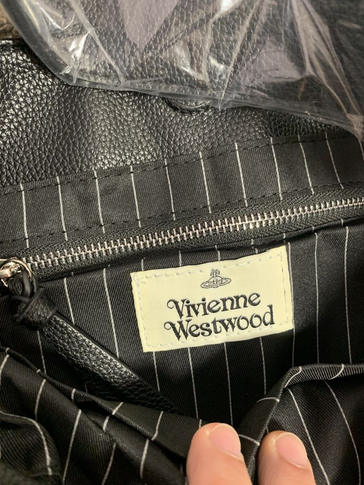 Нова шкіряна сумка Vivienne Westwood