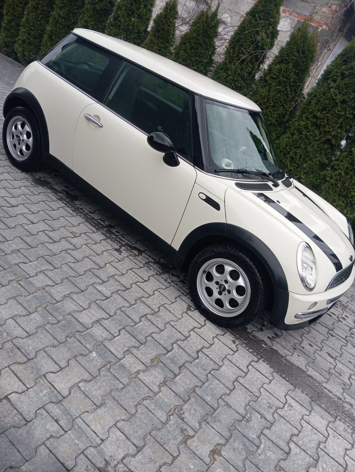 Mini One 1.6. Stan jak nowy 2006 rok faktura