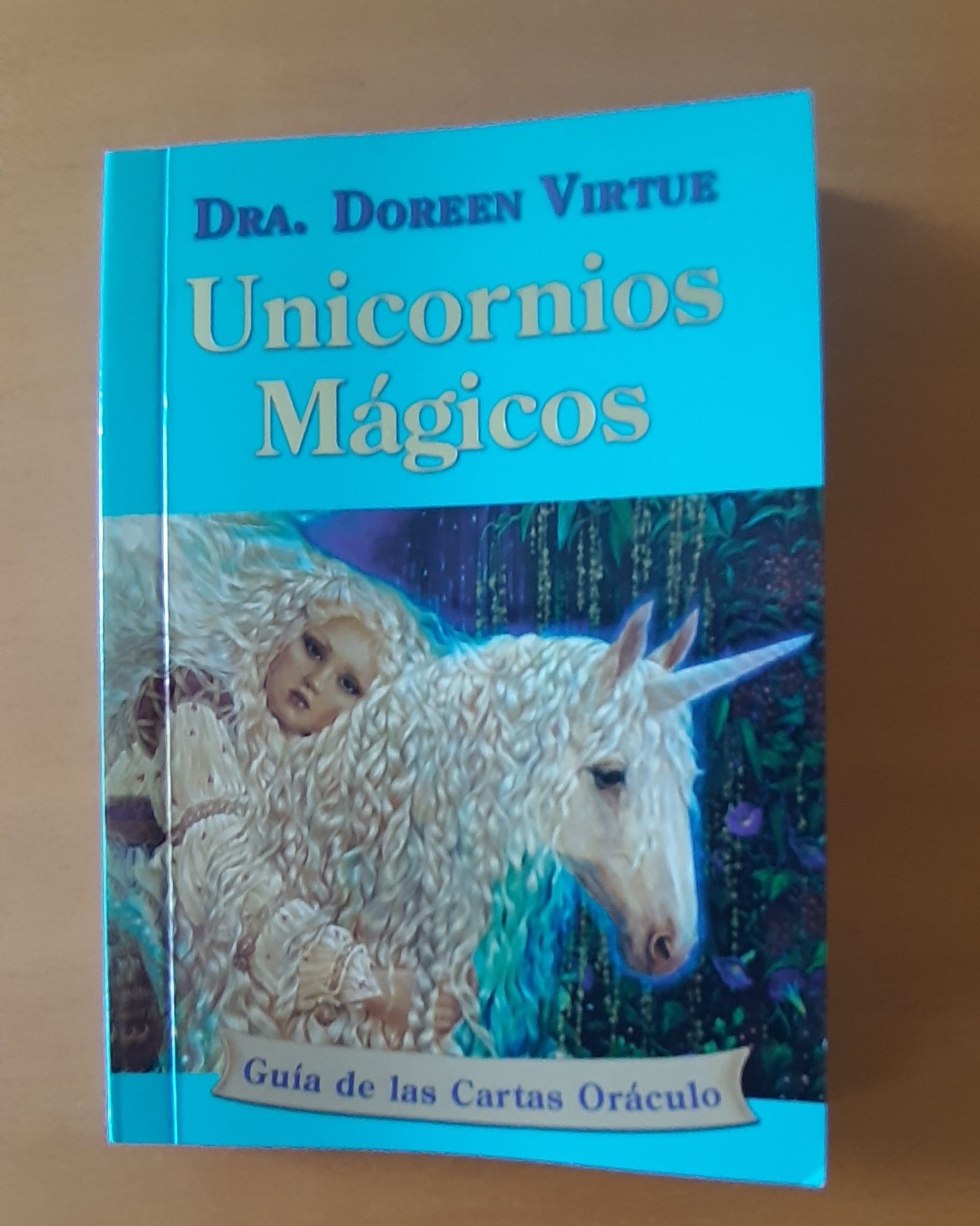 Cartas oráculo "unicornios mágicos"
