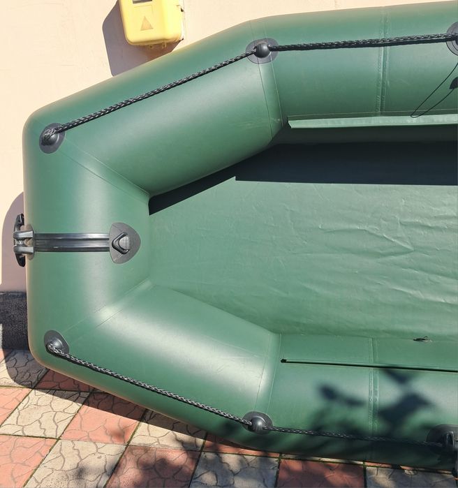 Лодка kolibri -330.