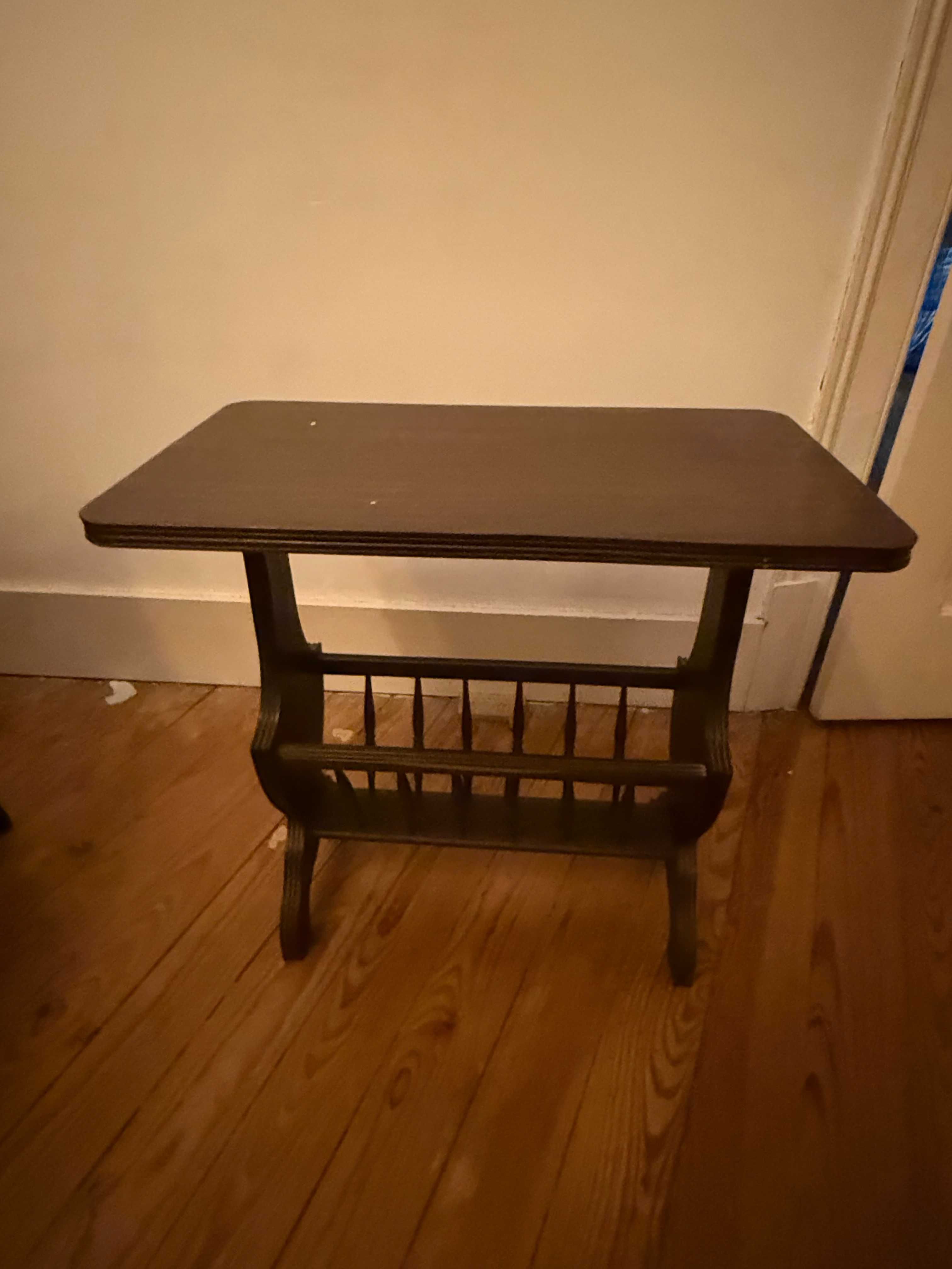 Mobília de Quarto completa com 2 camas