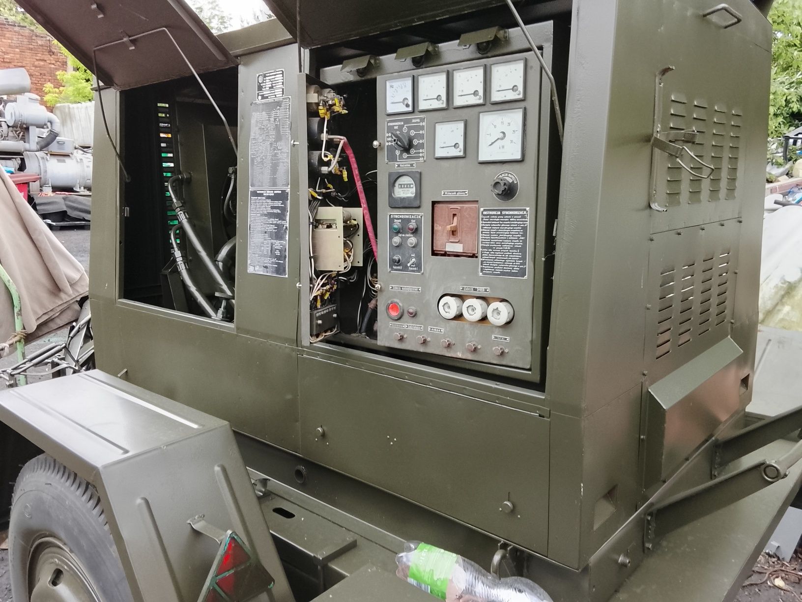 Agregaty prądotwórcze z AVR 44 50 kw 60 kva leyland Elmor nieużyw kw