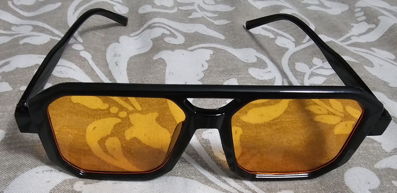 Óculos de sol novos