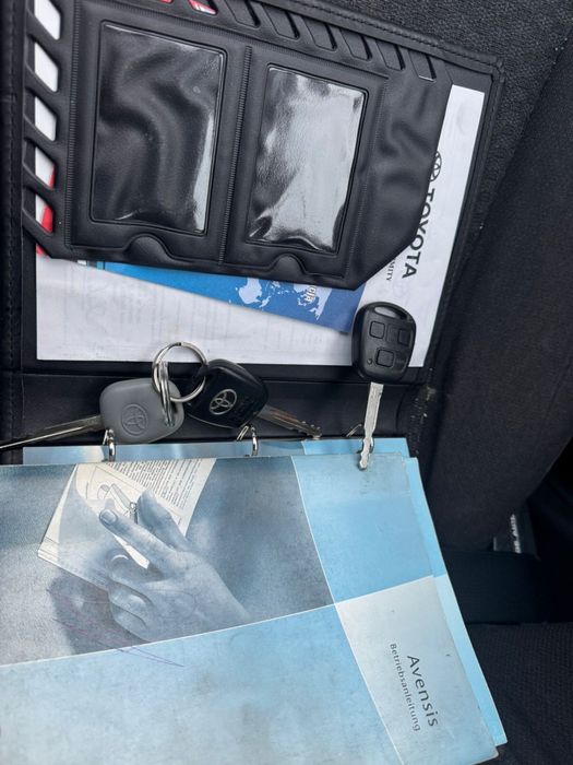 Toyota Avensis 2.0D4D для ЗСУ