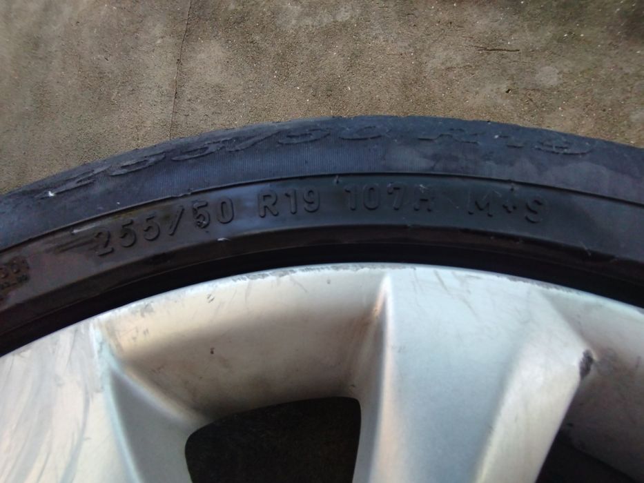 Диски на BMW x5 разом із гумою