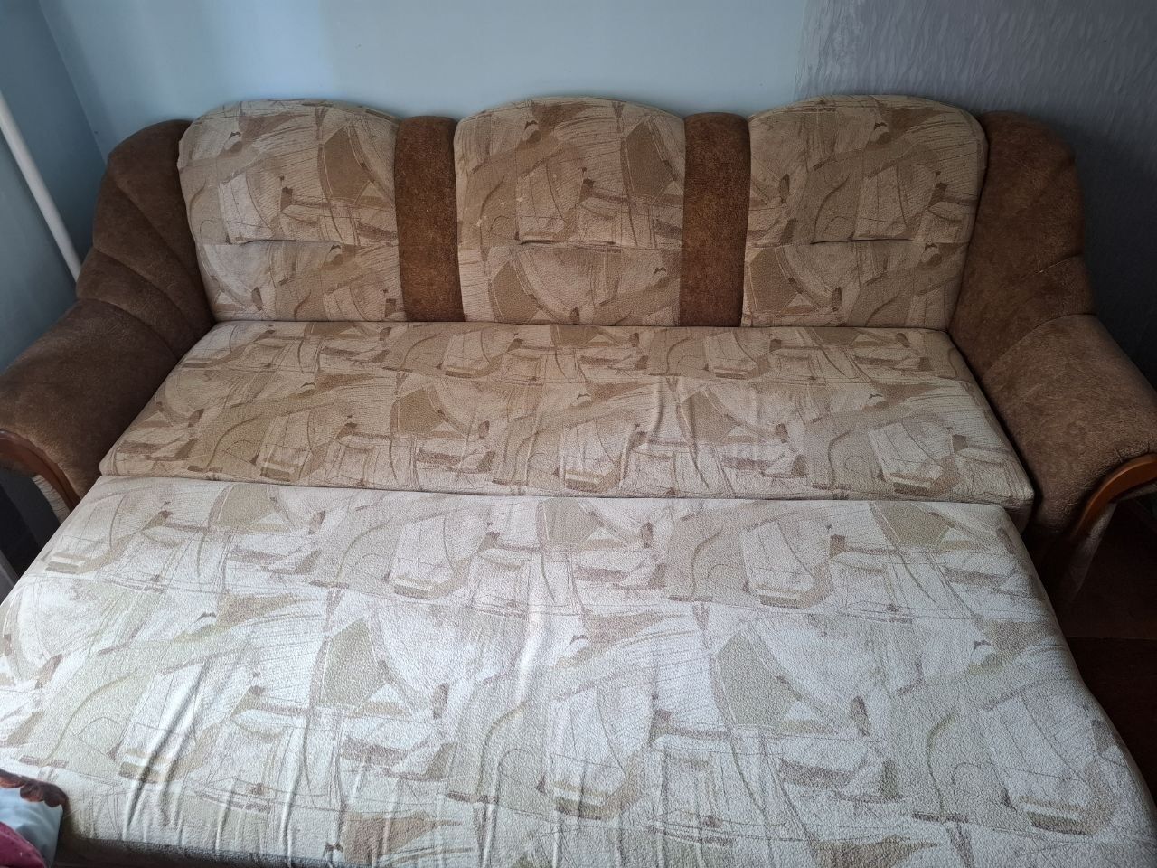 Продам диван. В гарному стані.