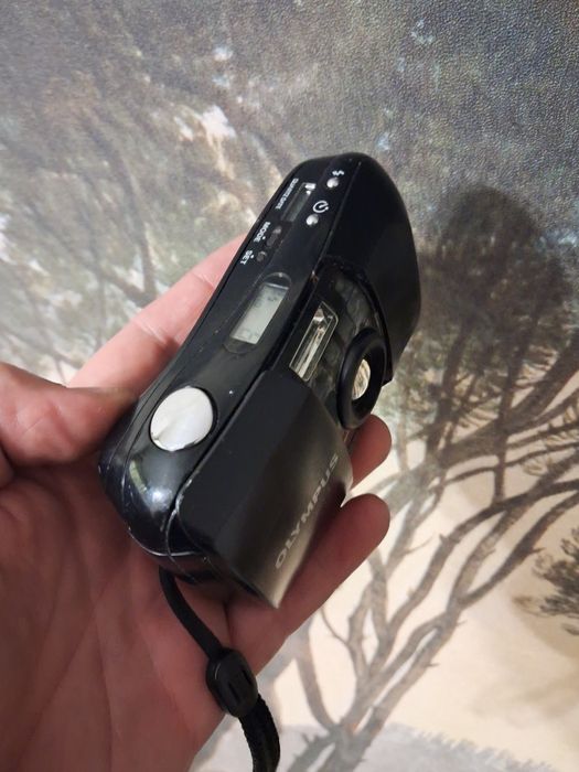 Плёночный фотоаппарат Olumpus M(mju:)-1