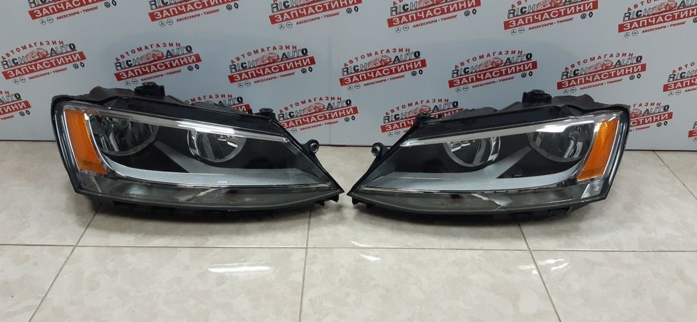 Фара "L/R" VW Jetta Original Hella