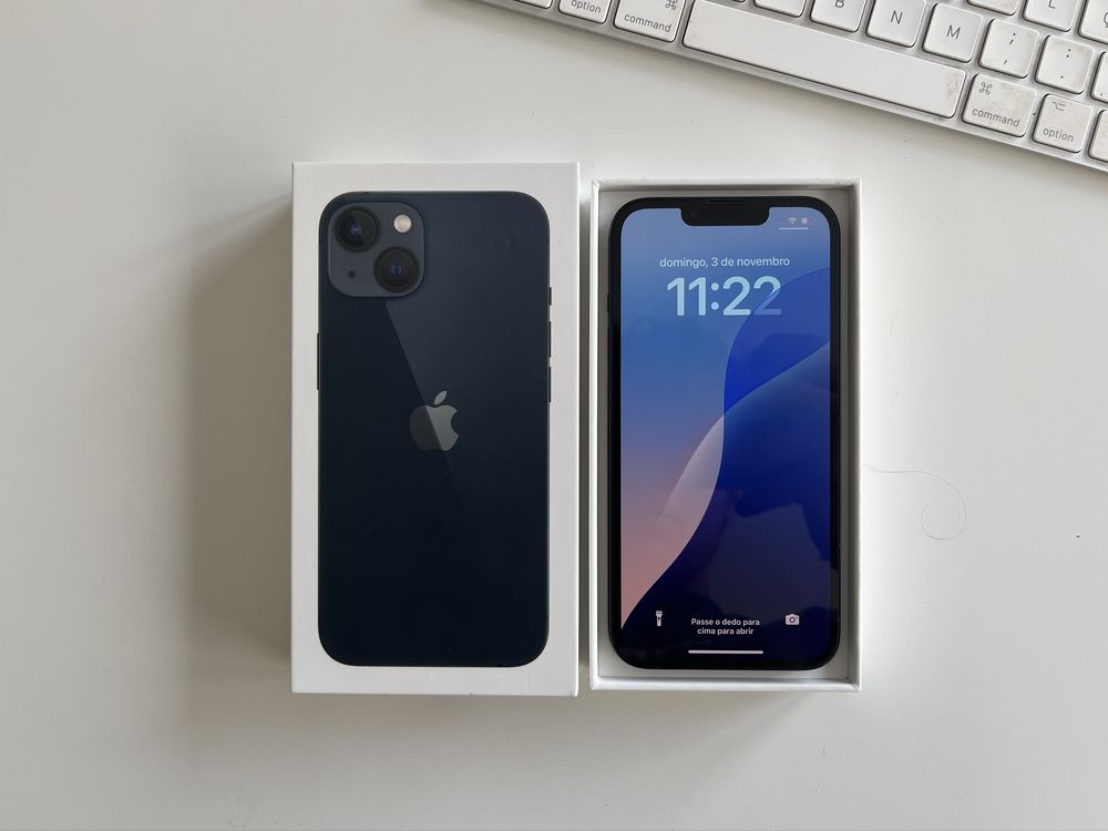 iPhone 13 128GB Midnight Blue
