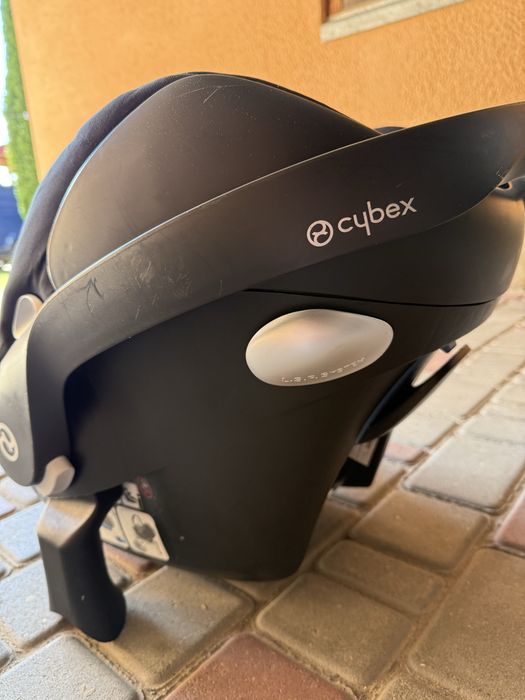 Автокрісло з базою cybex platinum