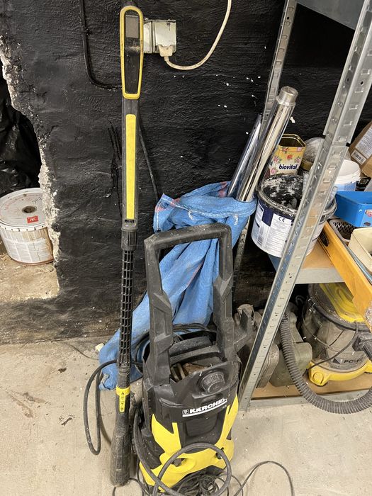 Karcher k5 dziala ale uszkodzony