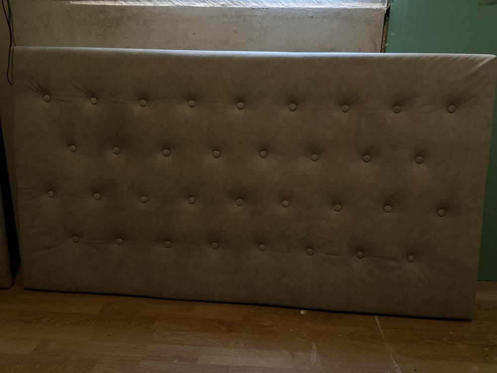 Conjunto almofadado de espelho com testeira