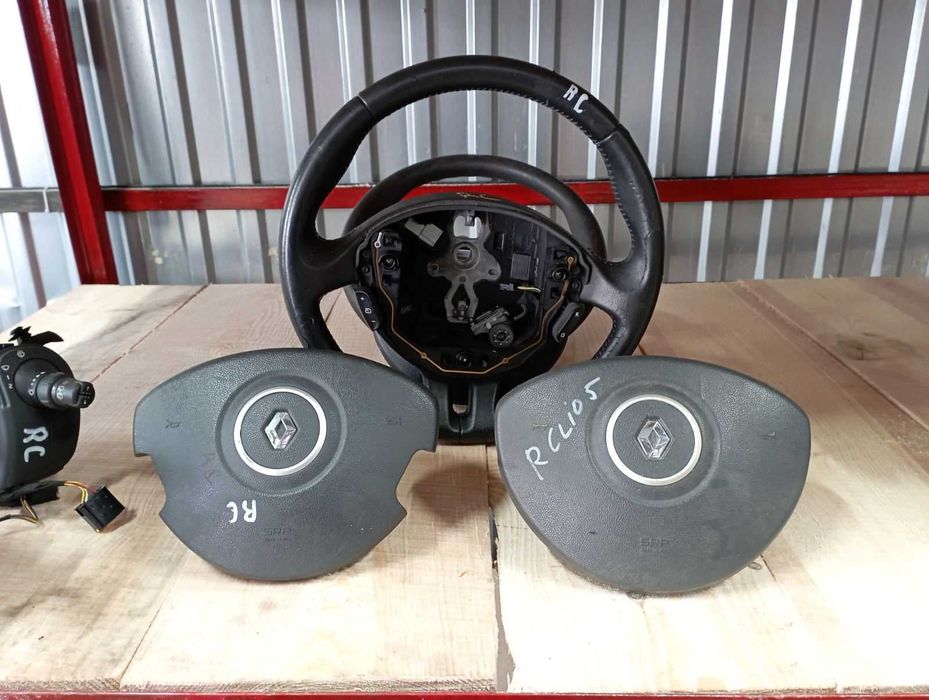 Подушка безпеки в руль AirBag Renault Clio 3