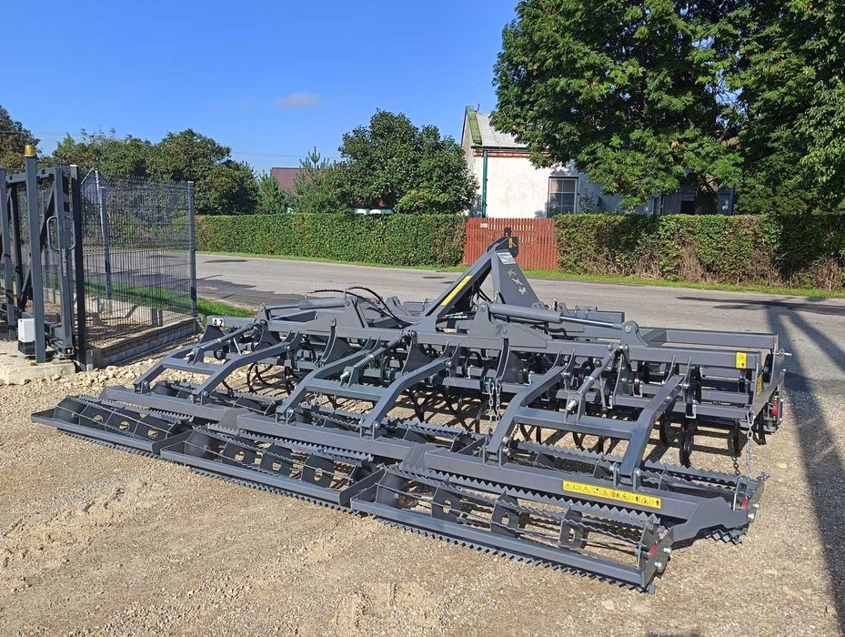 EURO-MASZ Agregat uprawowo-przedsiewny 2,1-6m hydrauliczny OD RĘKI