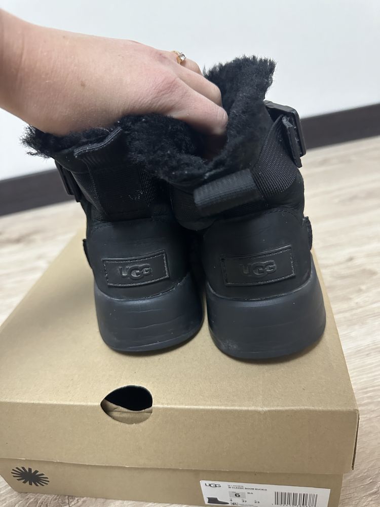 Ботинки зимние ugg US6 сапоги зимові buckle boot boom