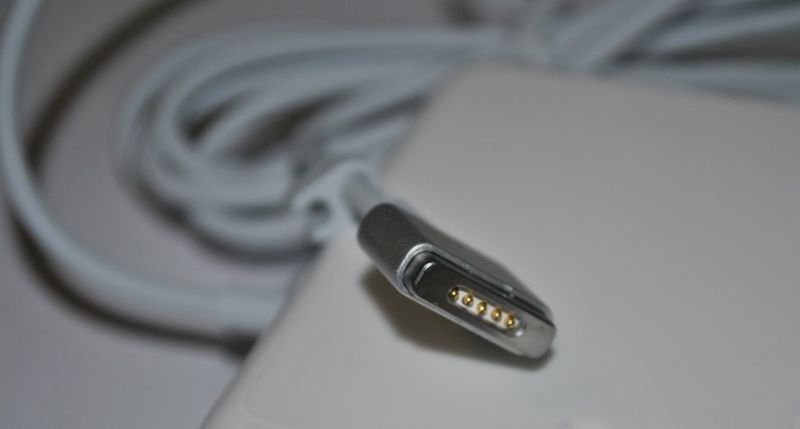 Carregador para Portátil Apple Macbook Pro Retina 13 - 2015 - NOVO
