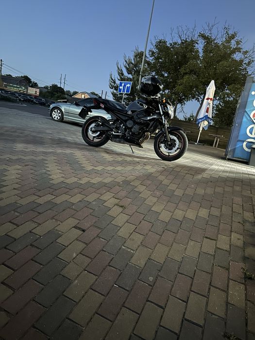 Мотоцикл Yamaha xj6 2010