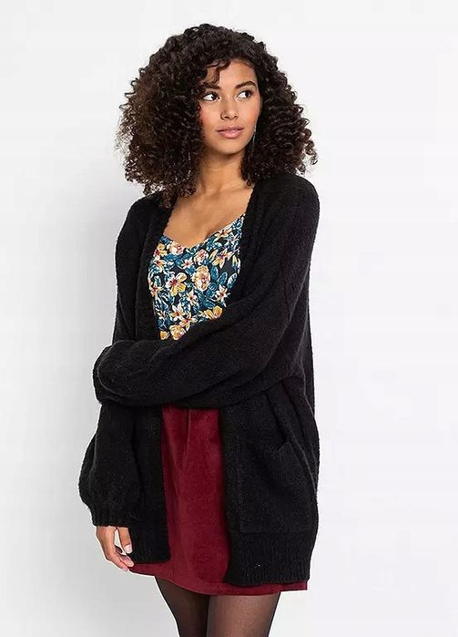 B.P.C sweter czarny bez zapięcia oversize ^36/38