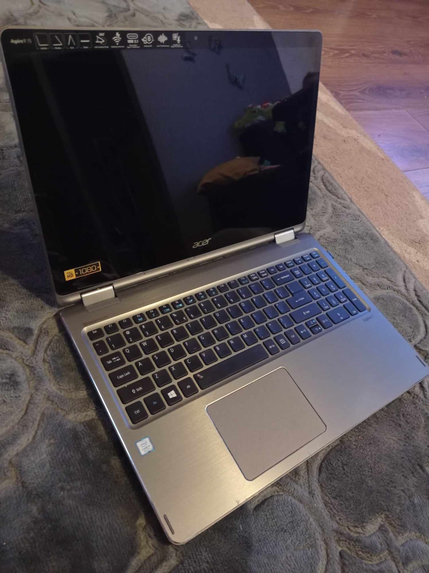 Laptop Acer aspire r15