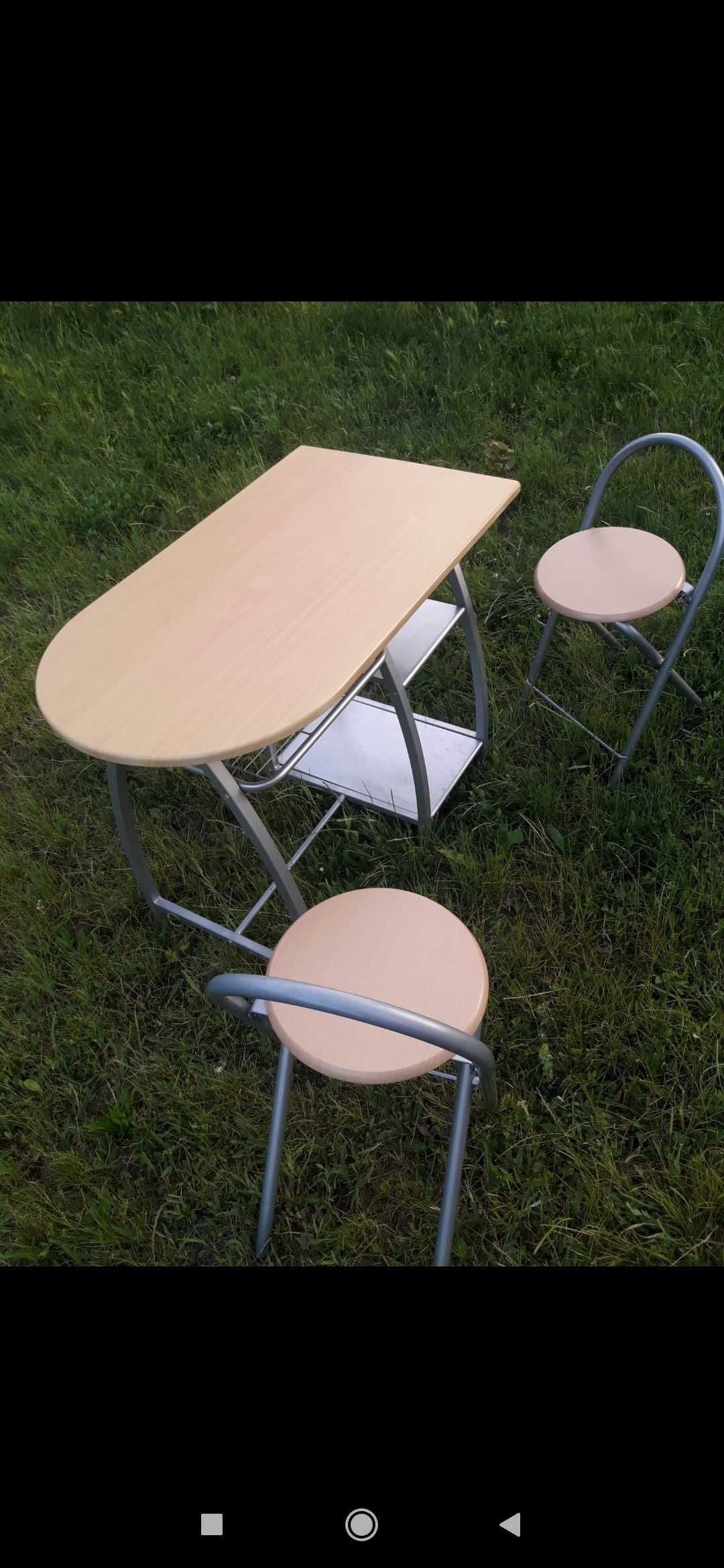 Stół i 2 krzesła 150zł