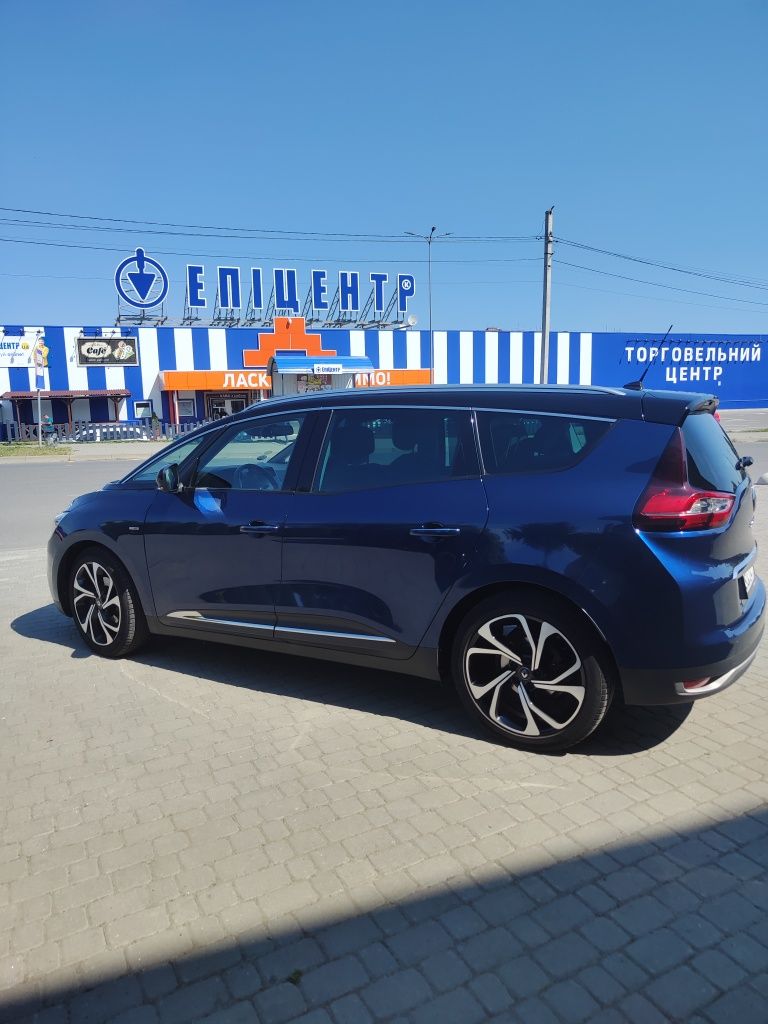 Renault Grand Scenic 7 мест BOSE 1.6 dci ,АКПП