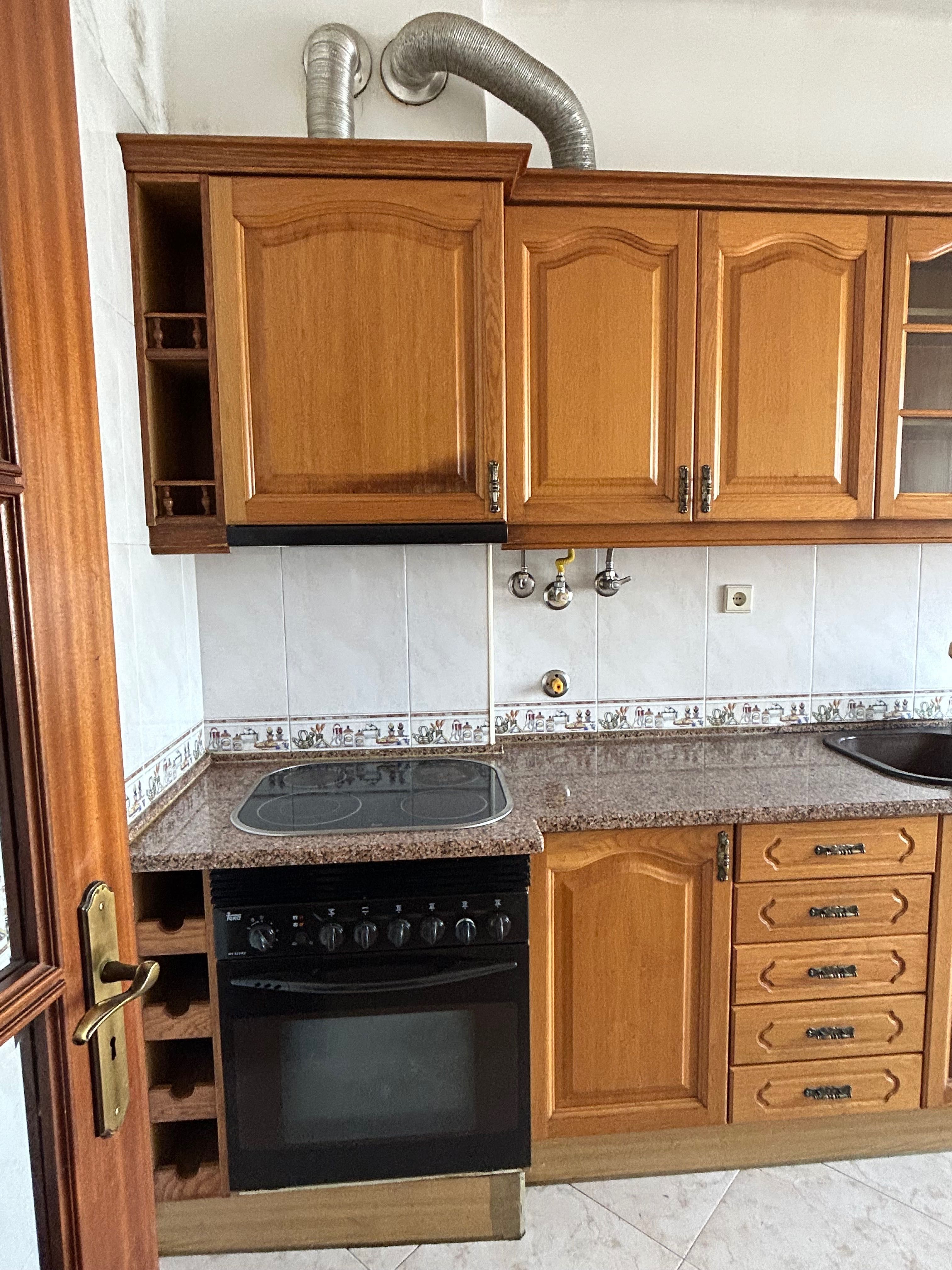 Móveis de Cozinha completa com bancada