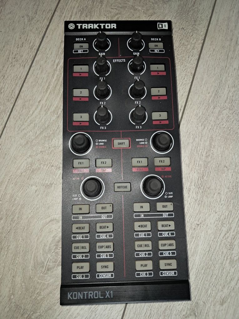 Traktor kontrol x1
